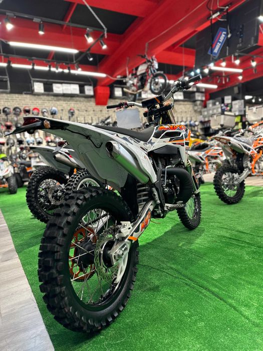 Motocicleta enduro adulti KAYO KT250 (2T,250cc,31cp) la MYMOTO CLUJ