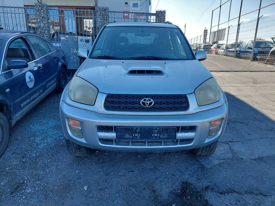 Dezmembram Toyota Rav 4, an 2004, motorizare 2.0 Diesel, 4X4