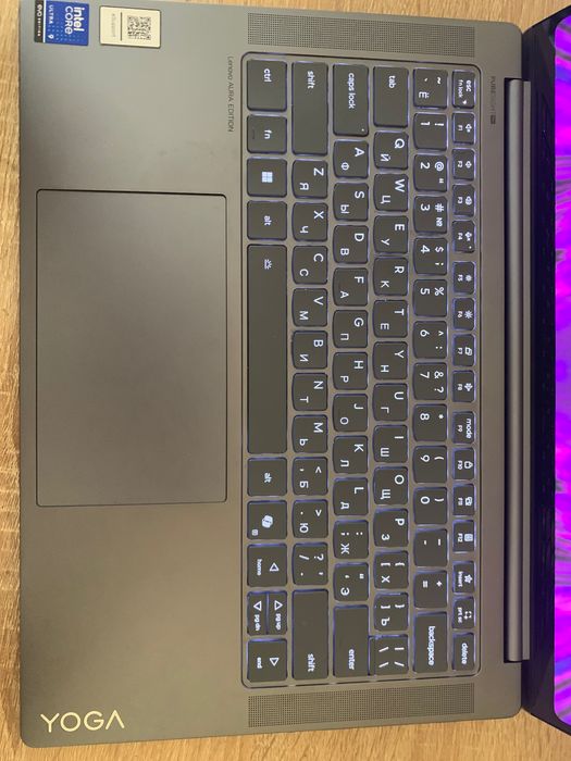 Lenovo Yoga Pro 7 U9-285H