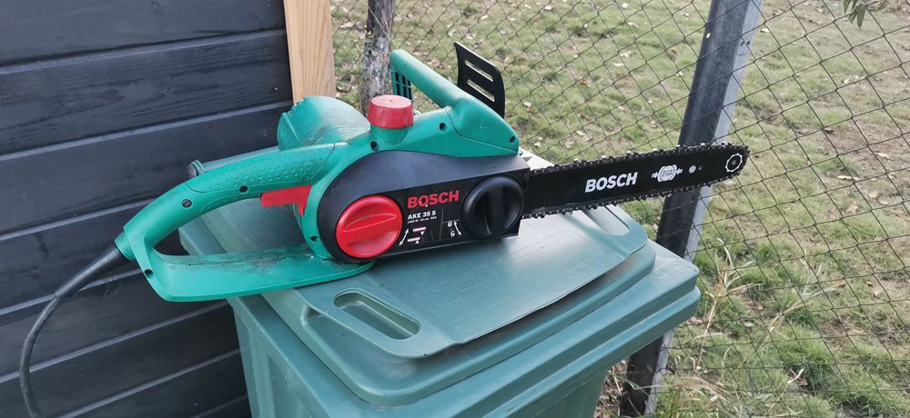 Fierăstrău cu lanț drujbă electrică Bosch