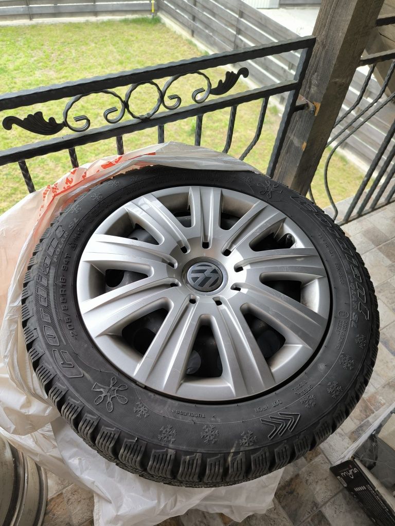 Vând jante de tabla vw 5x112 r16 cauciucuri de iarna