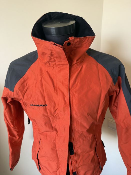 Jacheta Mammut , de dama