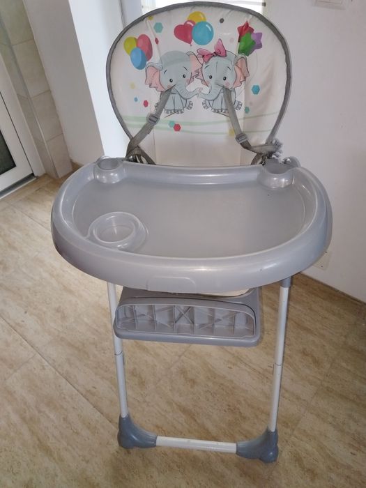 Scaun de masa pentru bebe