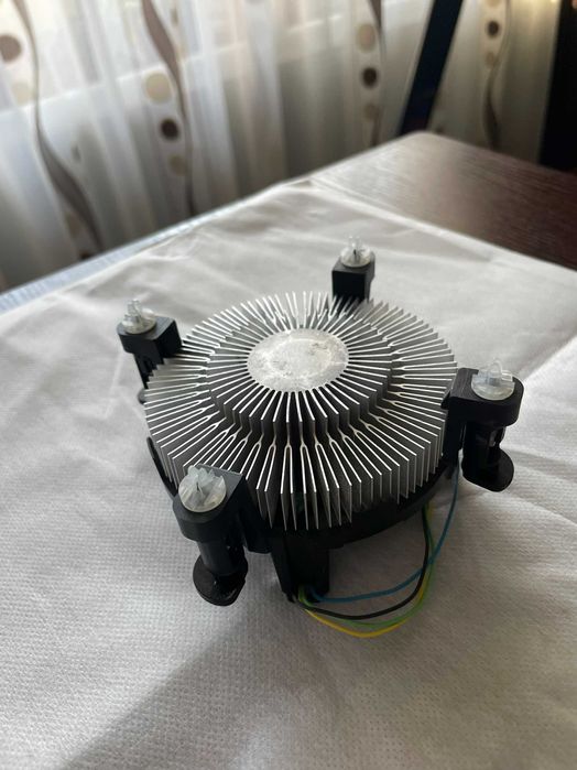 Процесор Intel Core i5-9400F