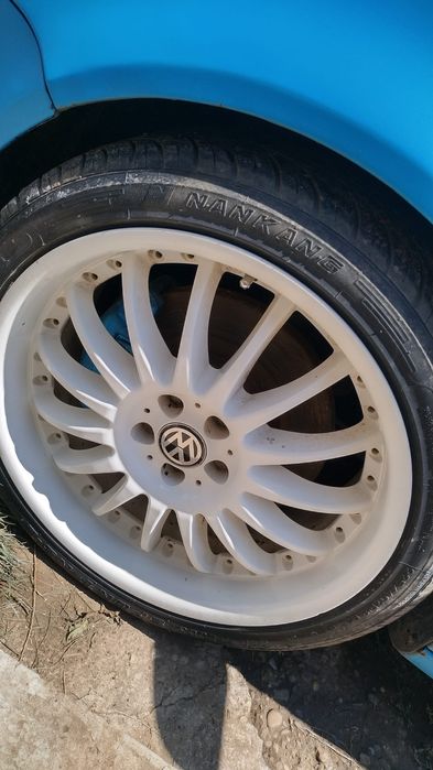 Vând sau schimb golf 4 VR5 170 HP