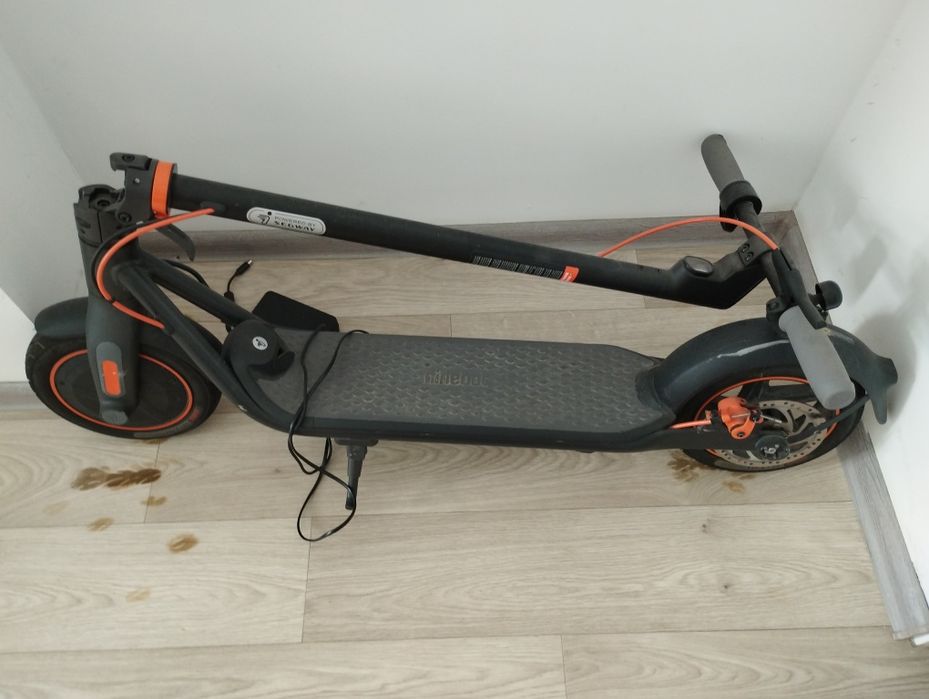 Электросамокат Ninebot KickScooter F40