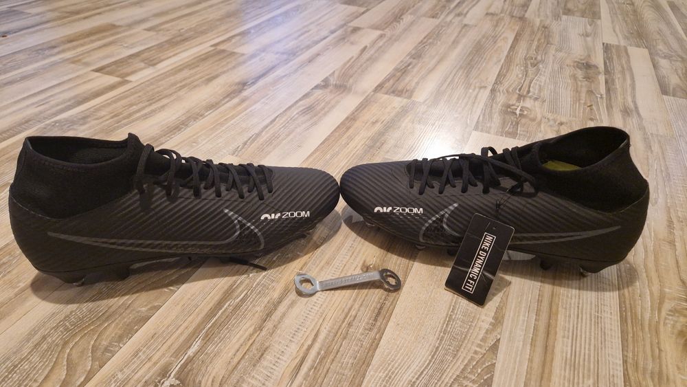 Nike mercurial superfly elite