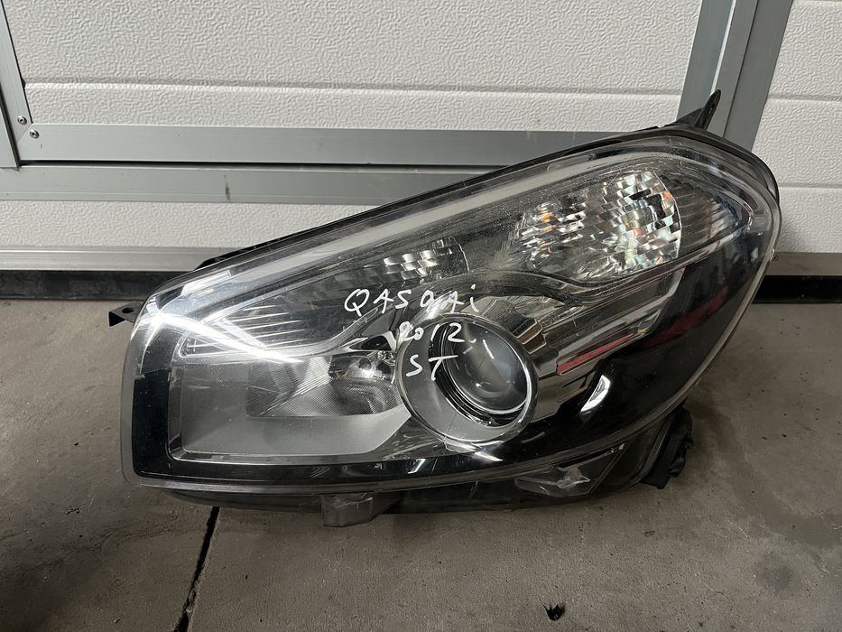 Far / faruri stânga-dreapta Nissan Qashqai J10 xenon