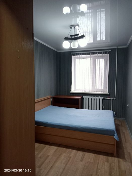 Сдаю -2-х.ком.кв  на 4 мкр.