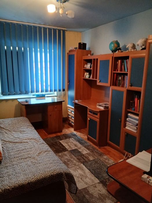 Vând apartament cu 3 camere , Blvd Ecaterina  Teodoroiu