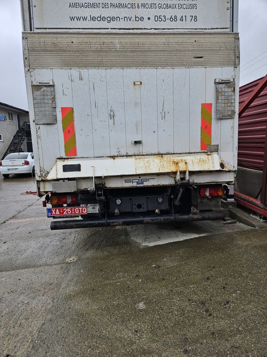 Vand lift de pe Mercedes Atego