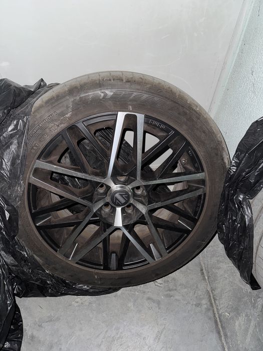 Джанти Momo 17” с летни гуми Goodyear Eagle F1 ASYMM 6 – използвани