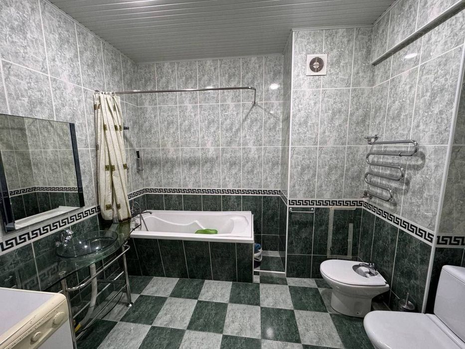 СРОЧНО!
Продается 
Новостройка 4/6/7
ул. С. Азимова, ор-р Корзинка

Яш