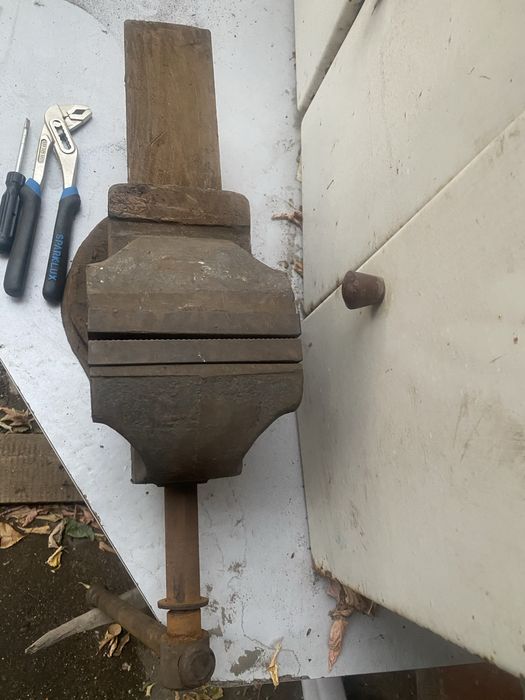 Тиски ссср не использванные большие