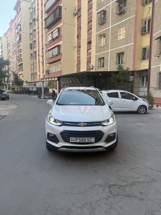 tracker 1 premier