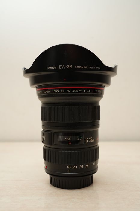 Canon EF 16–35mm f/2.8L II USM