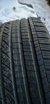 Всесезонни гуми Dunlop 235/45 R20.