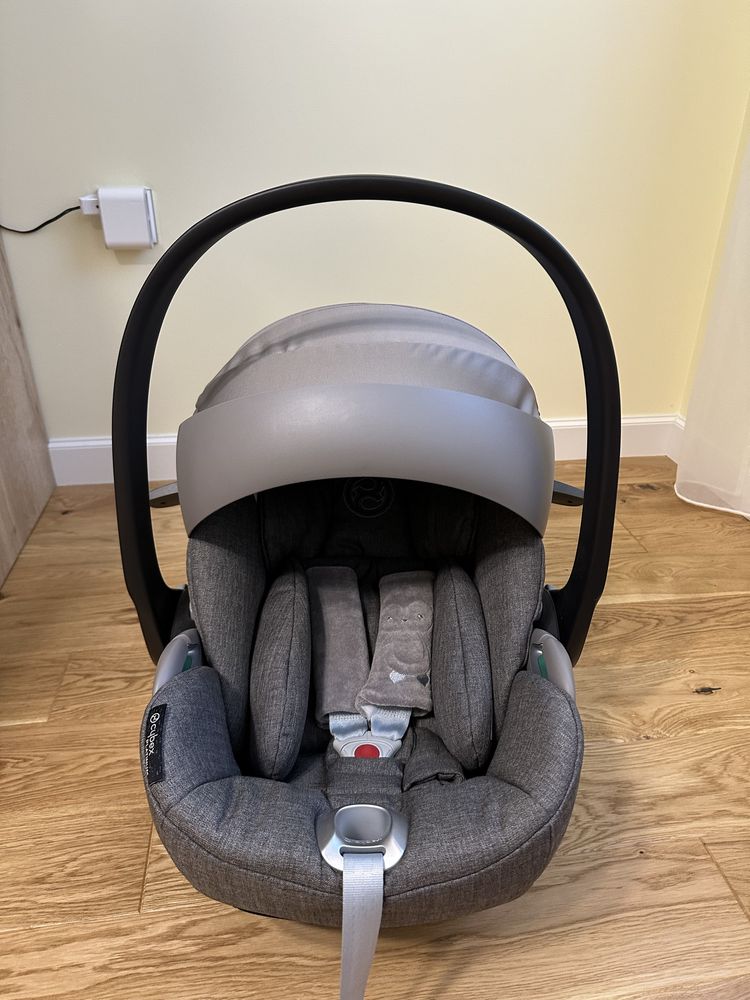 Продавам детско столче за кола Cybex CLOUD Z2+ летен калъф