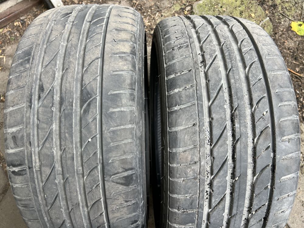 2 бр летни гуми 225-40-18