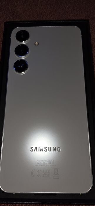 Продавам  S24 Samsung