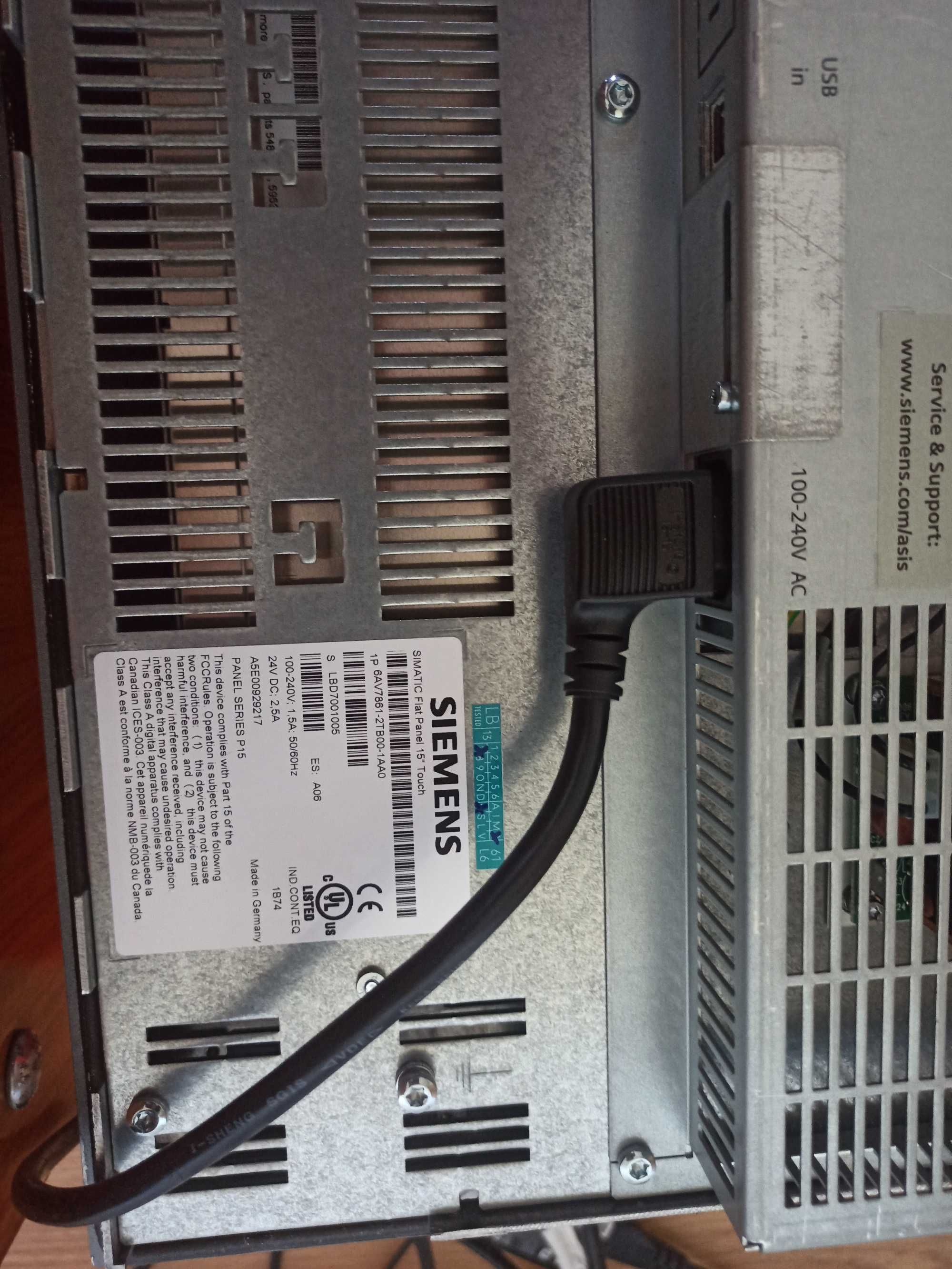 Panou industrial Siemens si calculator industrial IPC827C