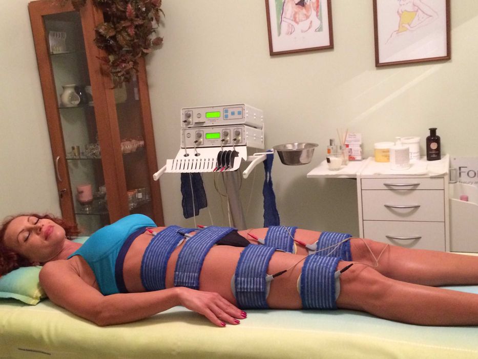 Професионален апарат за електростимулация с програмни карти