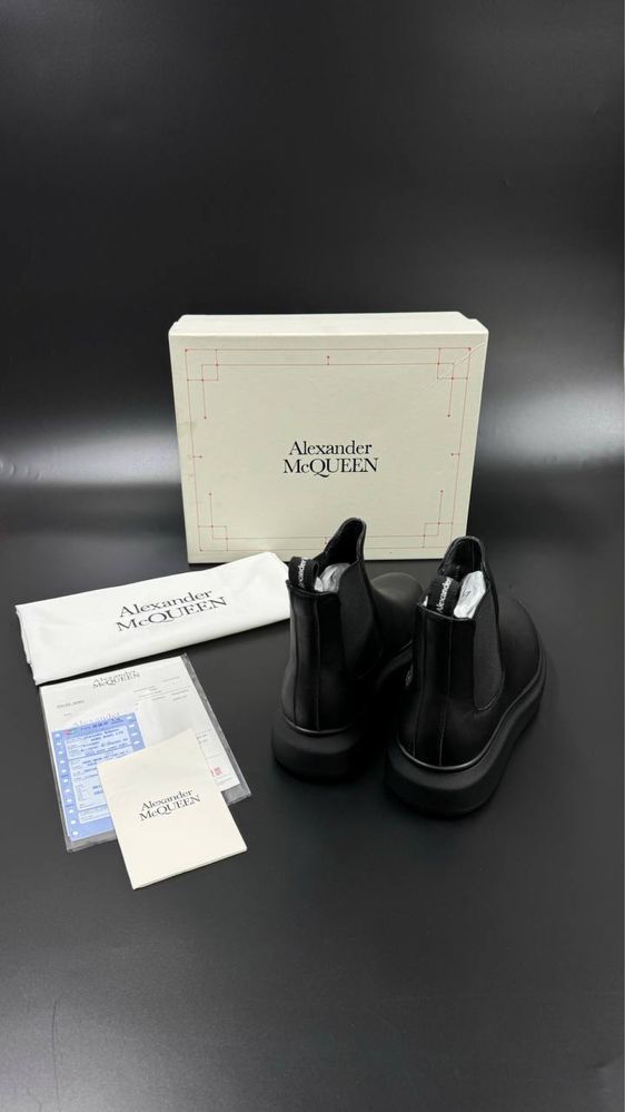 Ghete Alexander McQueen