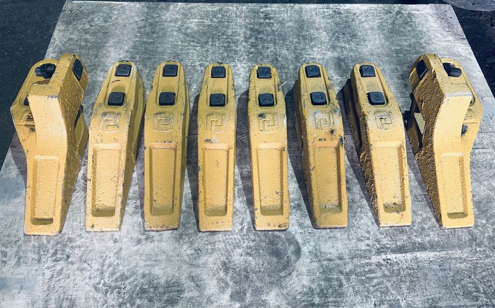 Зуб погрузчик XCMG ZL50 /LW300