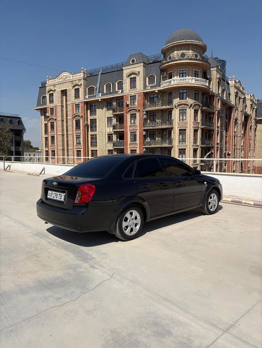 Lasseti jentra qlngan