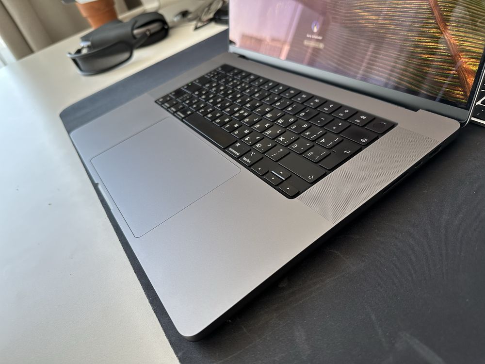 MacBook Pro M1 16