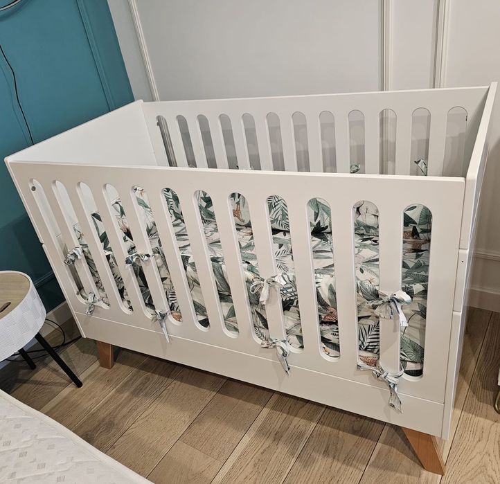 Oferta Patut bebe transformabil scandinav + saltea