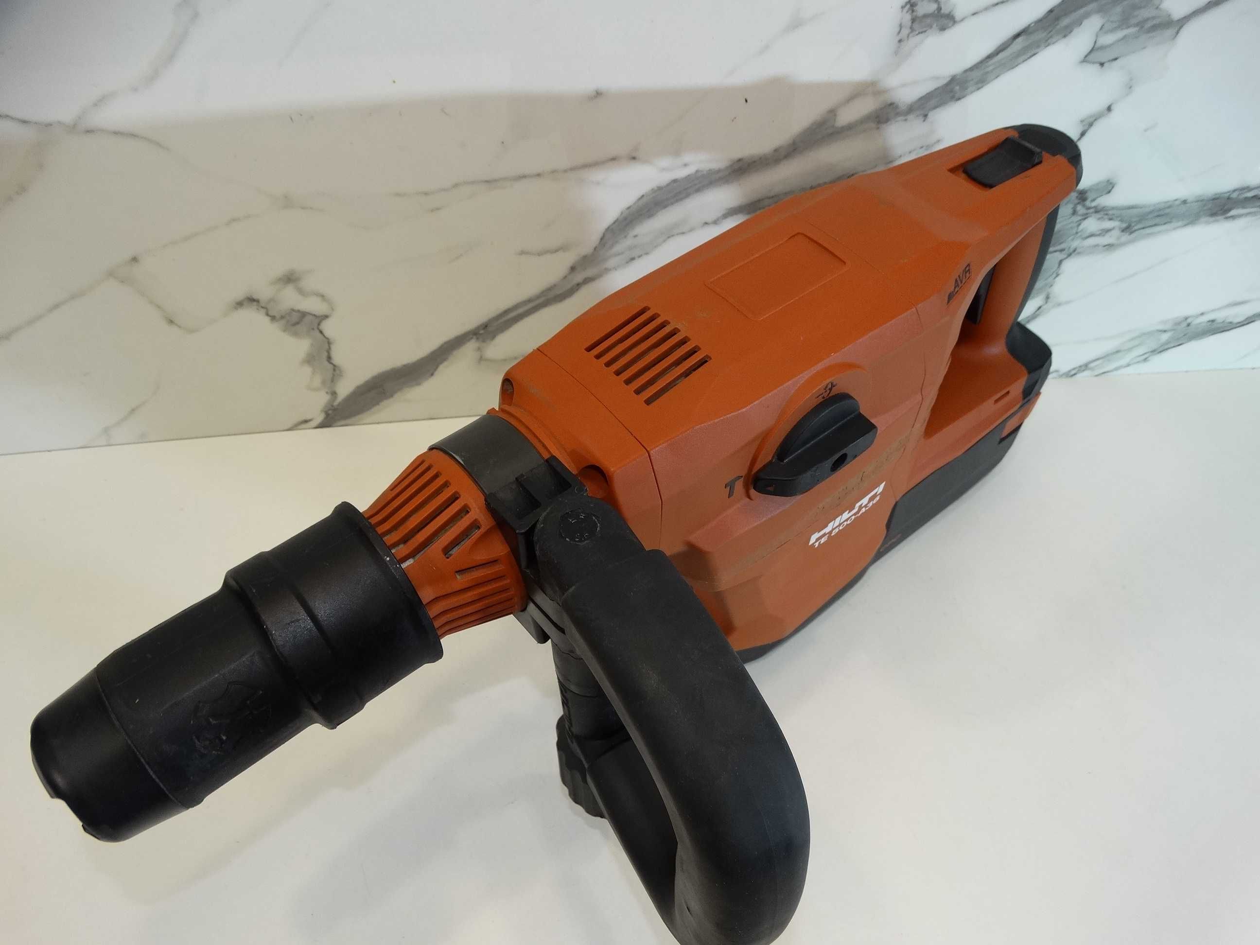 Hilti TE 500 A36 - Акумулаторен къртач - 7.8 J