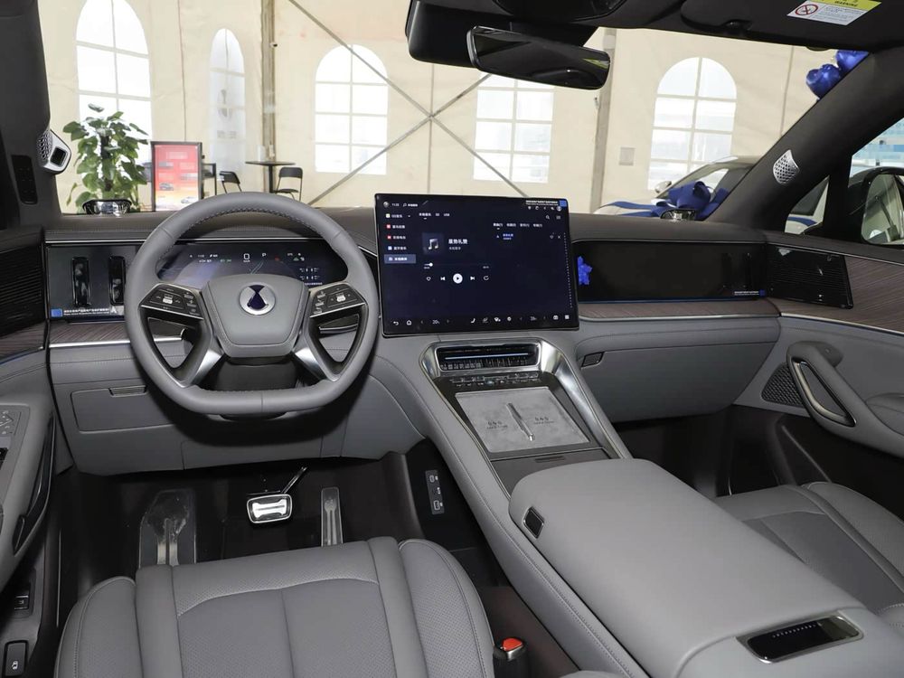 Denza N9 Flagship предзаказ по низким ценам 20 кунда келади