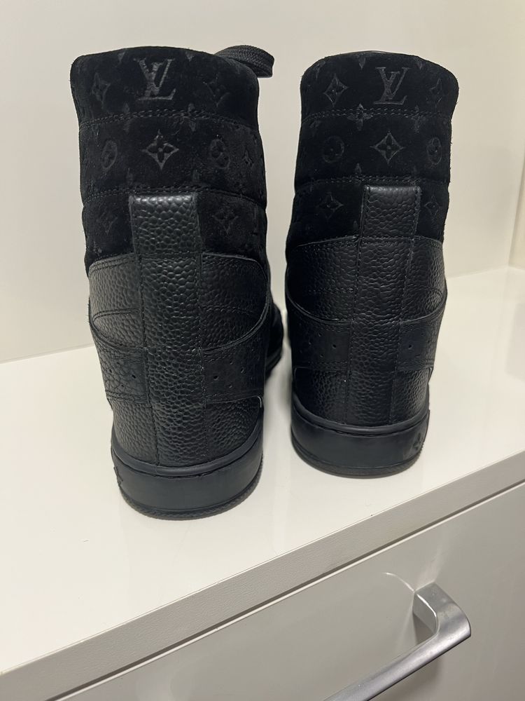 Louis vuitton обувки
