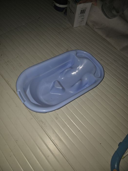 Cădiță de baie pentru bebeluși cu suport anatomic