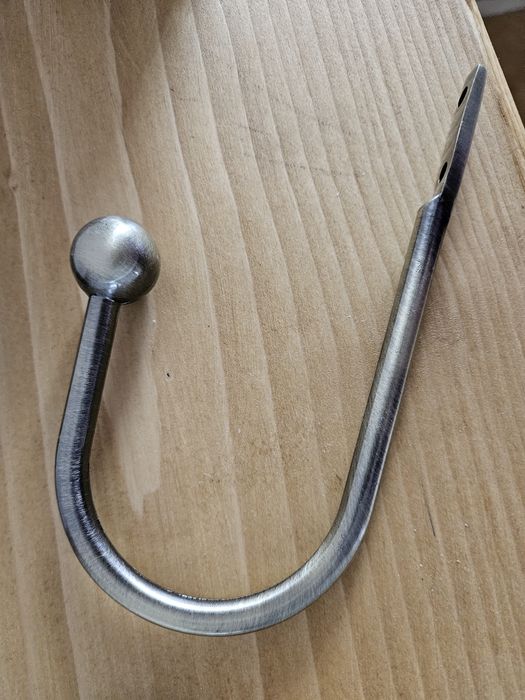 Două seturi de cârlige ptr perdele, noi