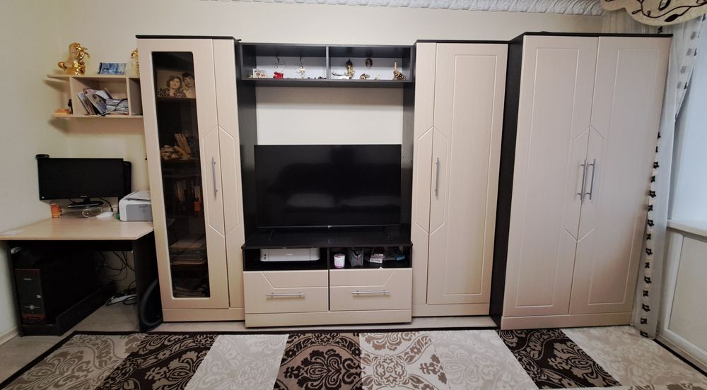 Стенка в гостиную/Горка в гостинию