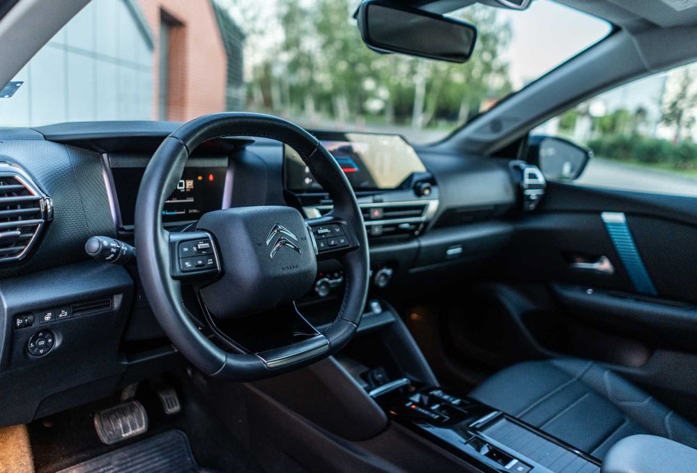 Citroën ë-C4 X – 2023 г., най-високо ниво на
оборудване, като нова!