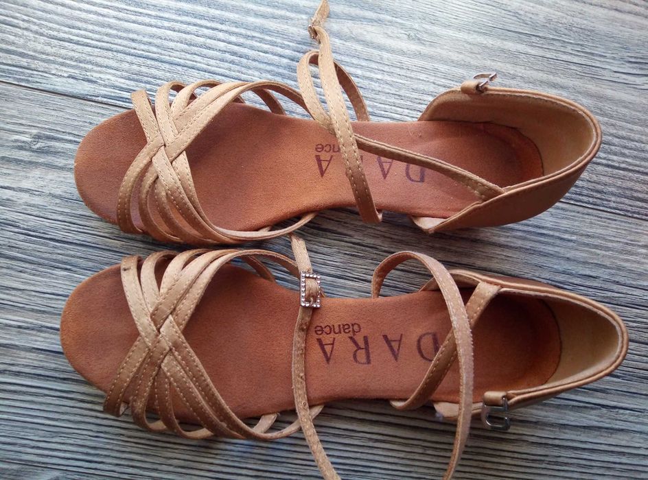 Детски обувки за танци номер 38