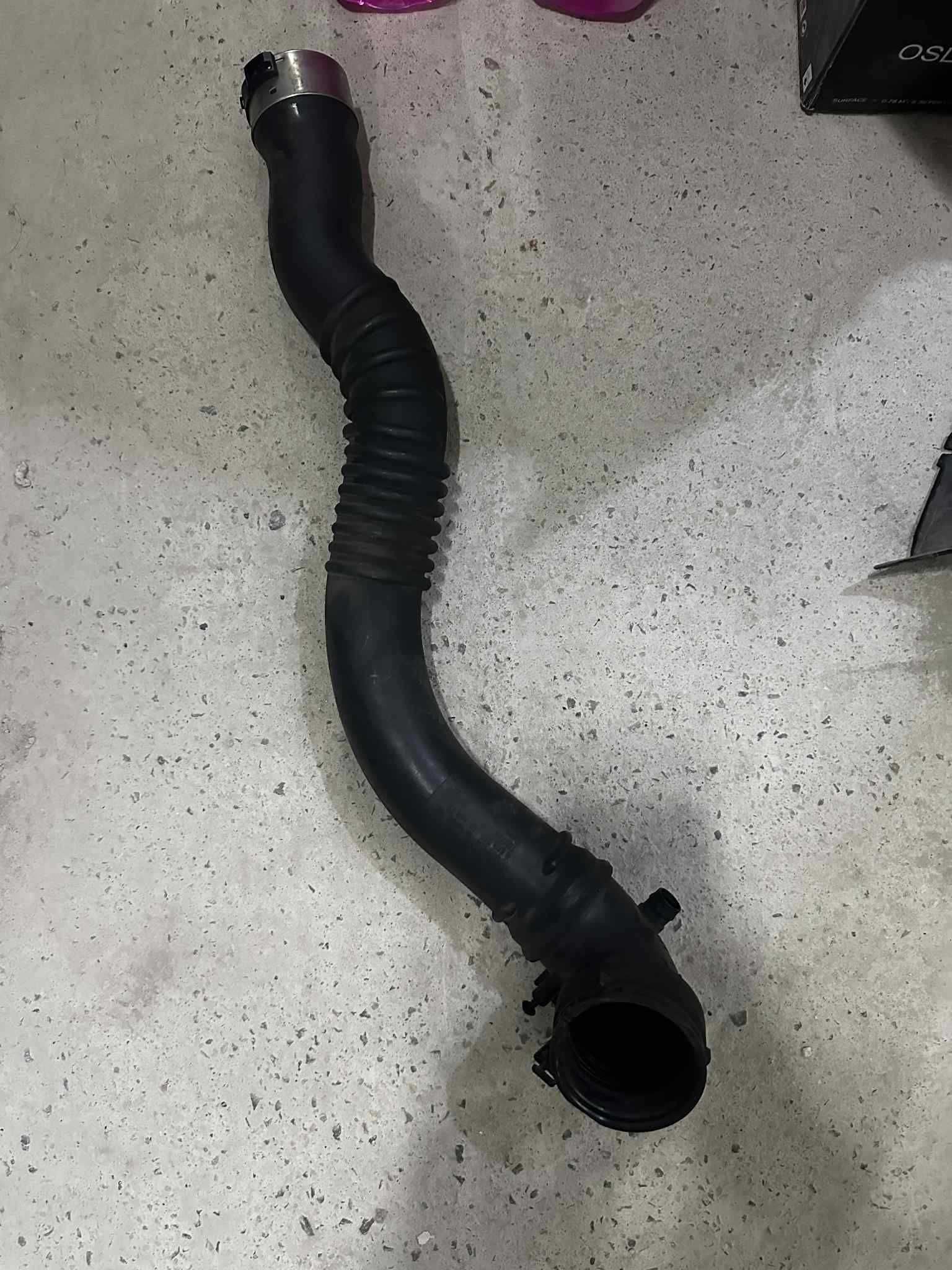 Charge pipe/ Чарджпайп бмв F20, F21, F22, F23, F30, F31, F34, F32, F33