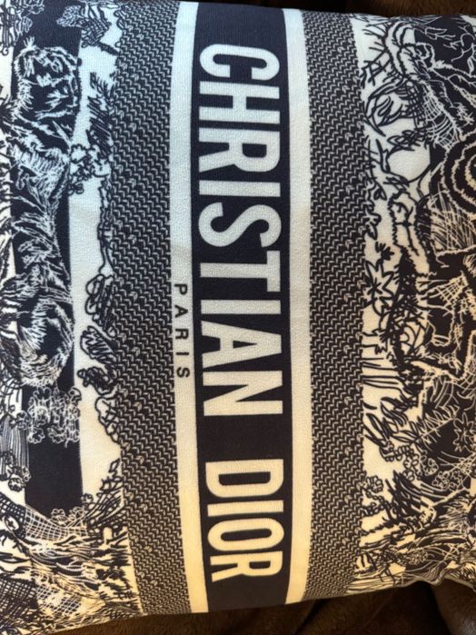 Fata de perina Christian Dior Paris inclusiv perina fulgi gasca