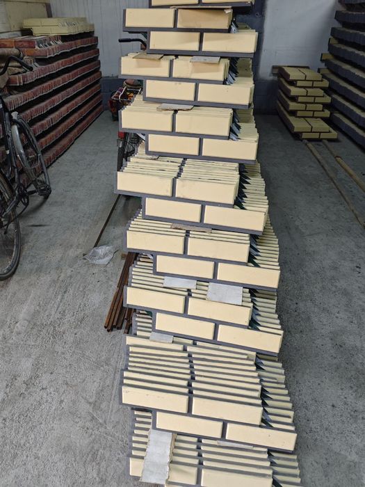 Fasad va sokil uchun pilitkalar