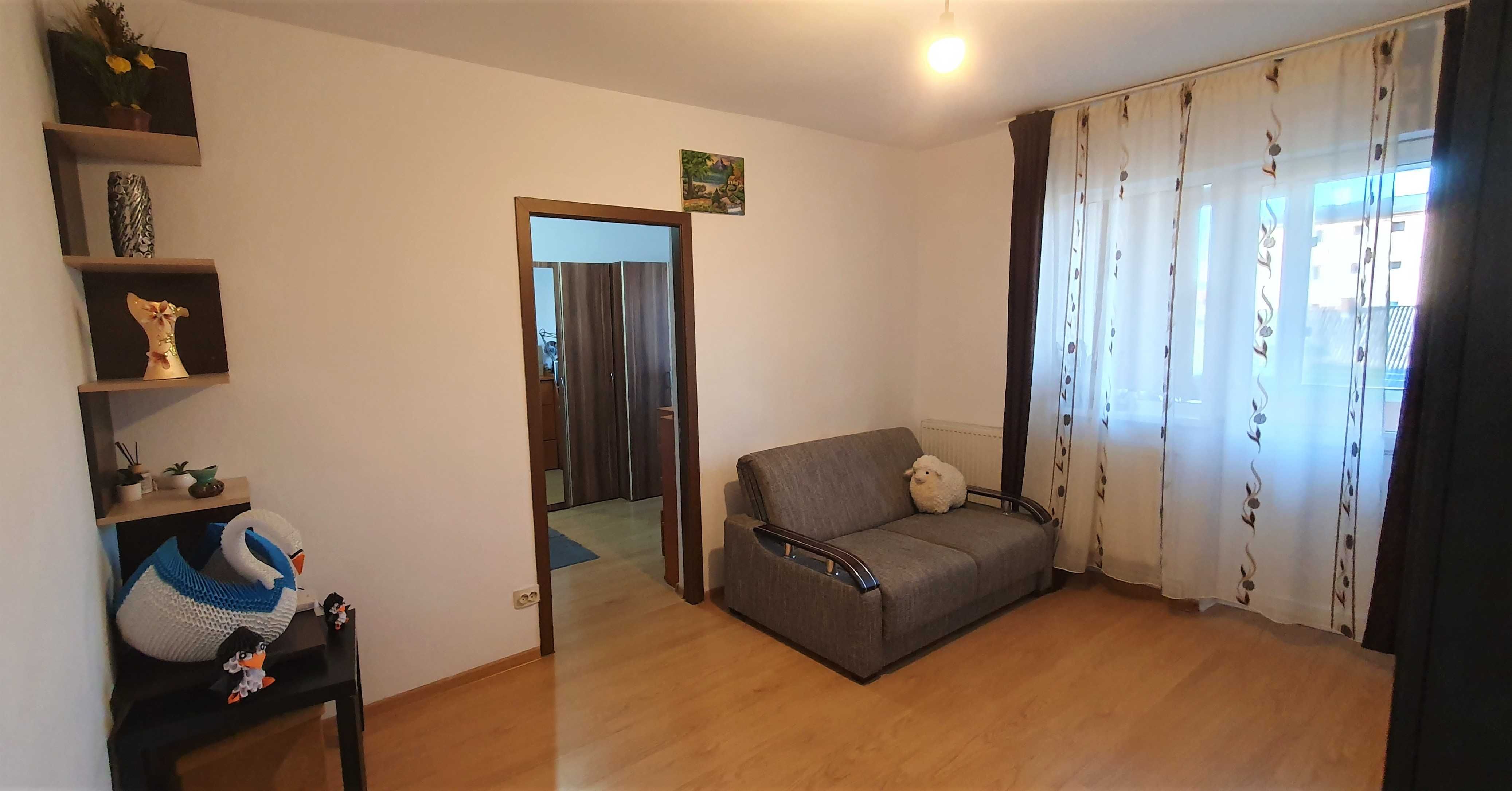 Vand apartament 2 camere , complet revovat, mobilat si utilat