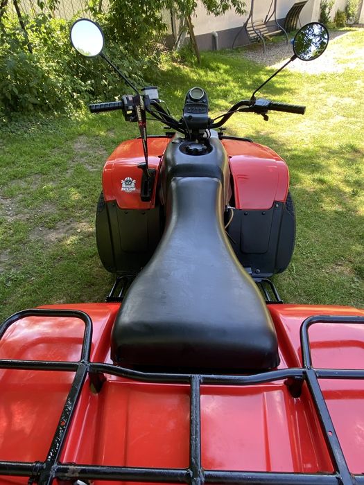 Vând atv Arctic Cat 300