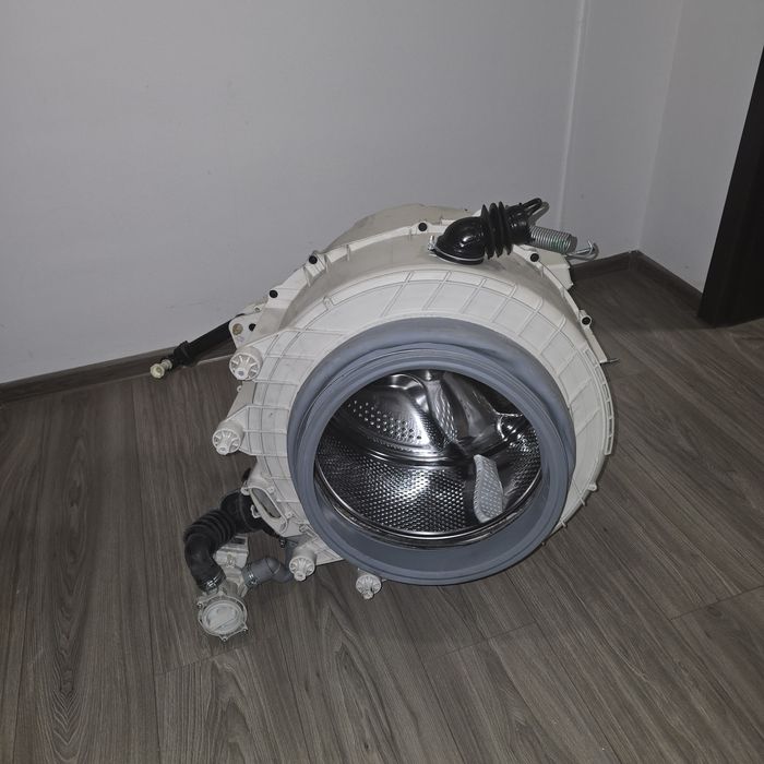 Cuva cu sistem scurgere complet Heinner HWM-V8414A+++