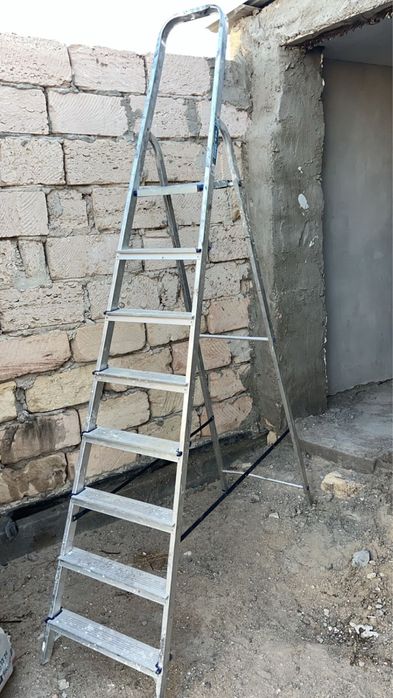 Стремянка , высота 2 метра