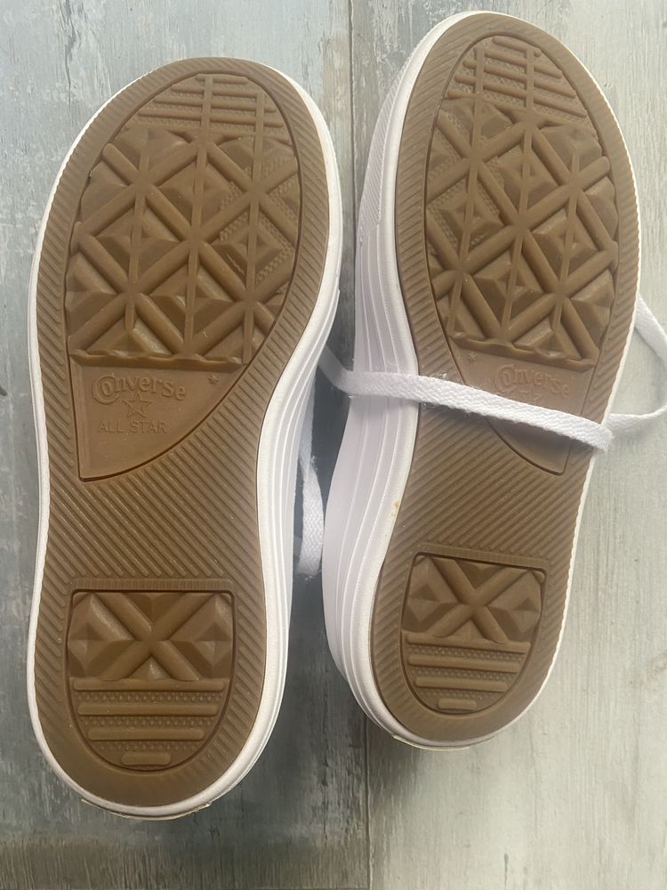 Дам. Кецове Guess и Converse