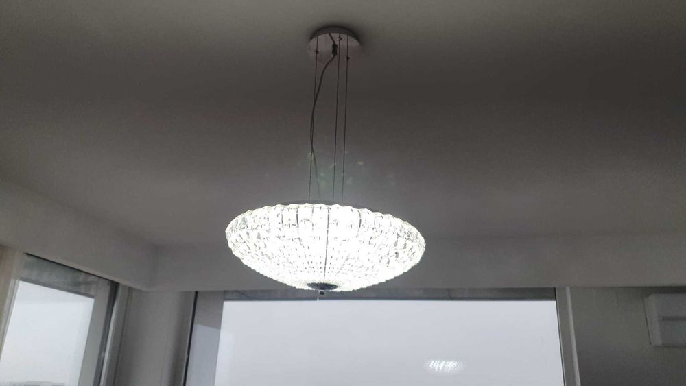 Lustra, candelabru, aplica