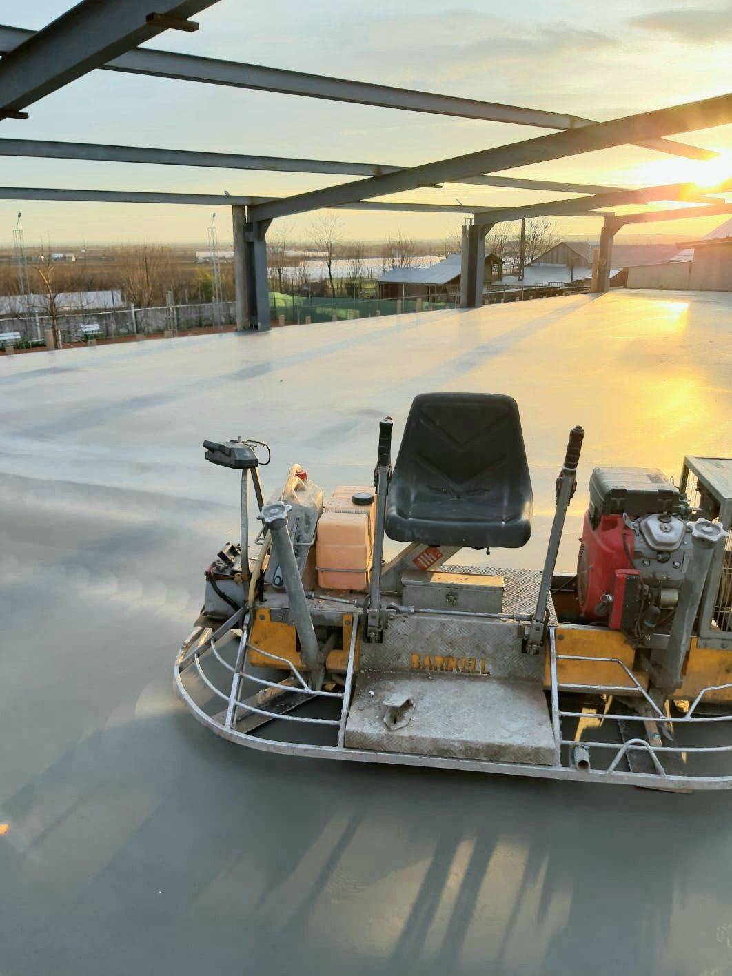 Turnare Sapa industrial din Beton finisata cu Elicopter si Cuart !