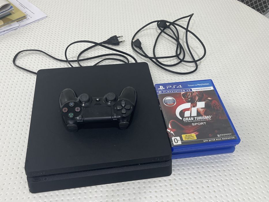 PlayStation 4 Slim + джойстик + 4 игр | Отличное состояние